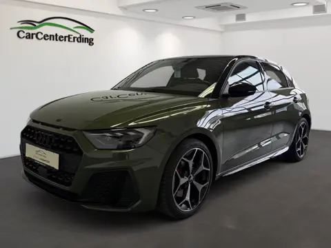 Audi A1 Sportback 40 TFSI S Line, Distriktgruen