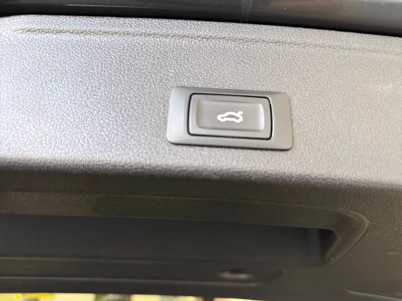 Audi A4 — Ansicht 3