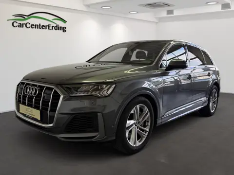 Audi Q7 55TFSIe quattro S Line, Daytonagrau