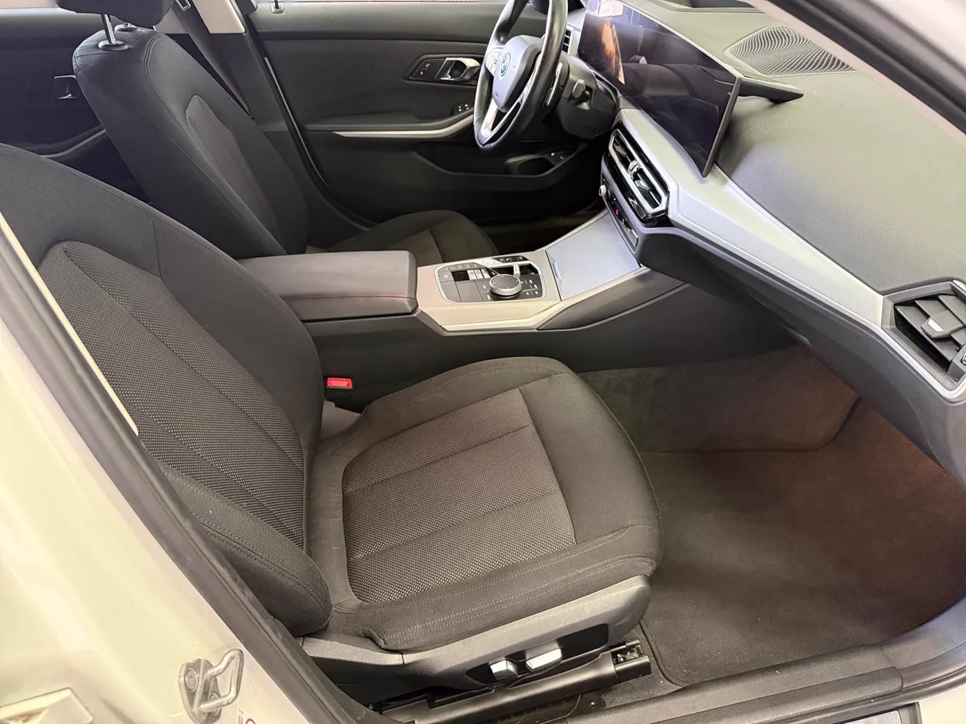 BMW 330 — Ansicht 5