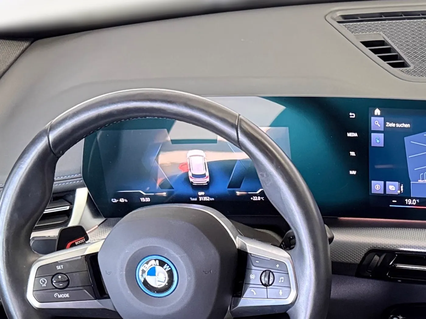 BMW iX1 — Ansicht 4