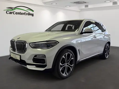 BMW X5xDrive45e, Mineralweiss