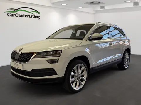 Škoda Karoq Drive 125 4x4, Bila Moon/Moon White